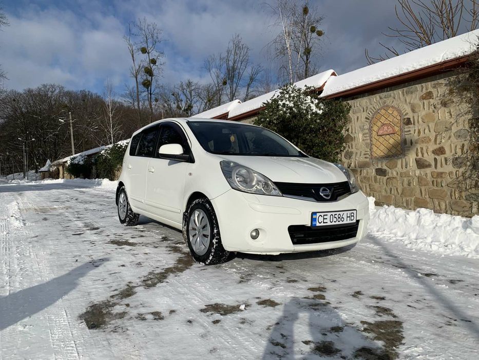 Продам Nissan Note з автоматичною КПП