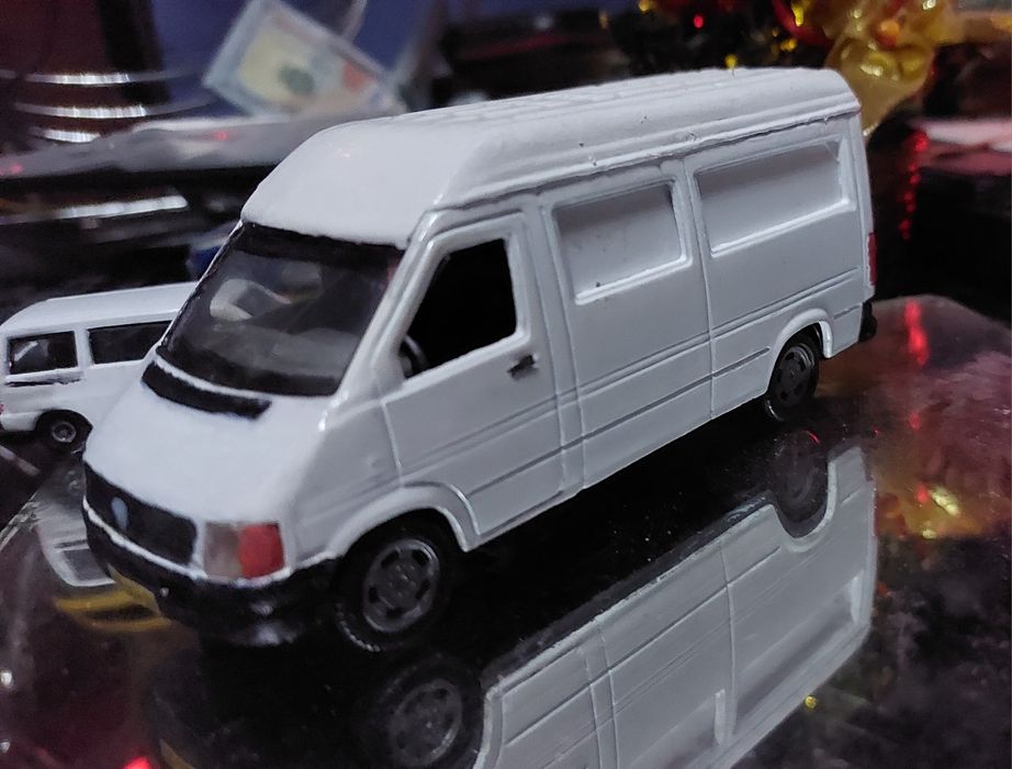 Машинка Volkswagen LT 35