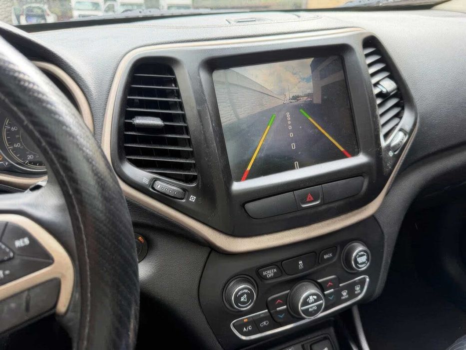 Jeep Cherokee Limited      2017