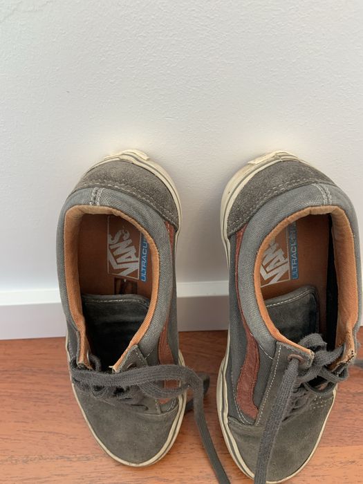 Ténis Vans verdes e bordôs 39