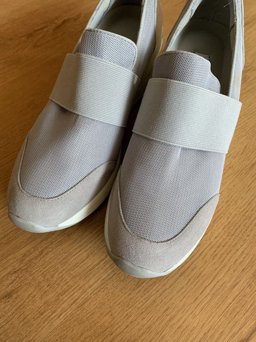 Buty sportowe koturn r. 39