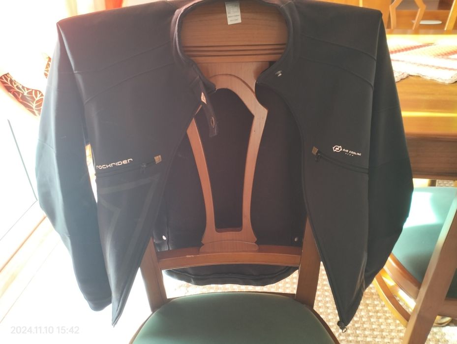 Casaco rockrider decathlon xs
