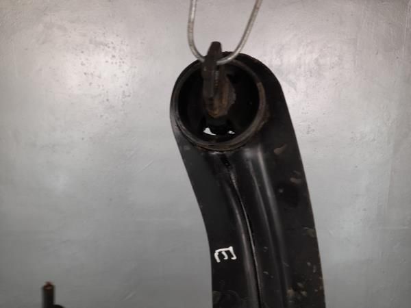 Braço de suspensão trás esquerdo MAZDA 3 (BK)