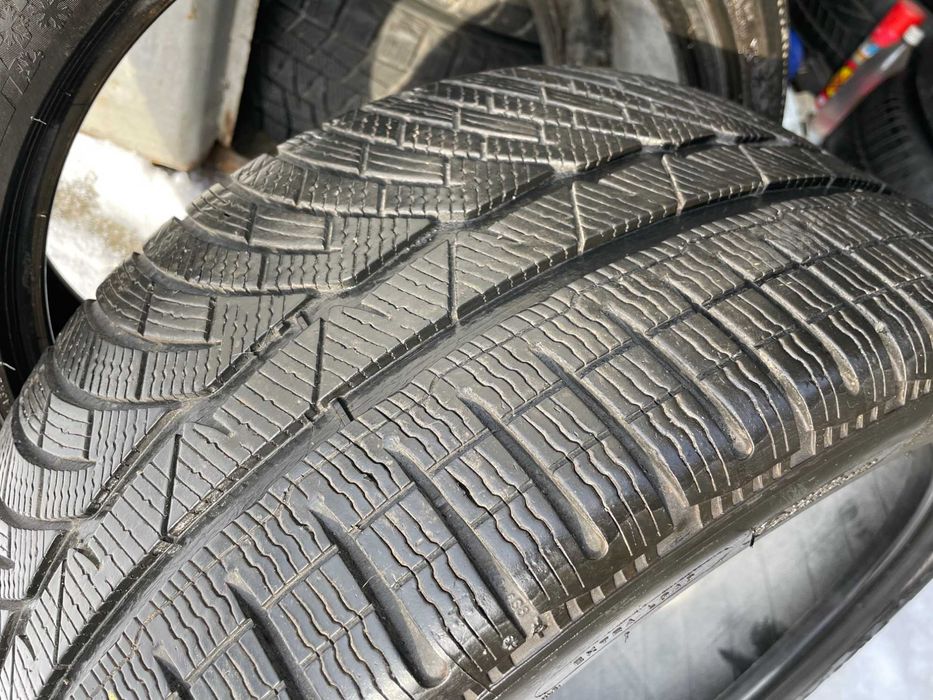 ЗИМА 265/35R18 MICHELIN  - 2шт. - Есть и другие шины