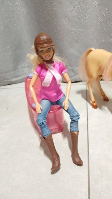 Lalka Barbie z koniem