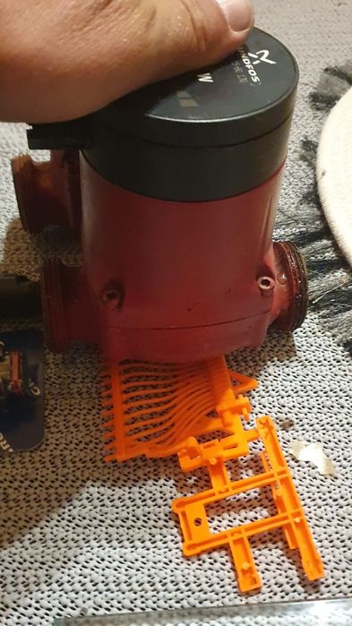 Pompa grundfos alpha 2  auto adapt