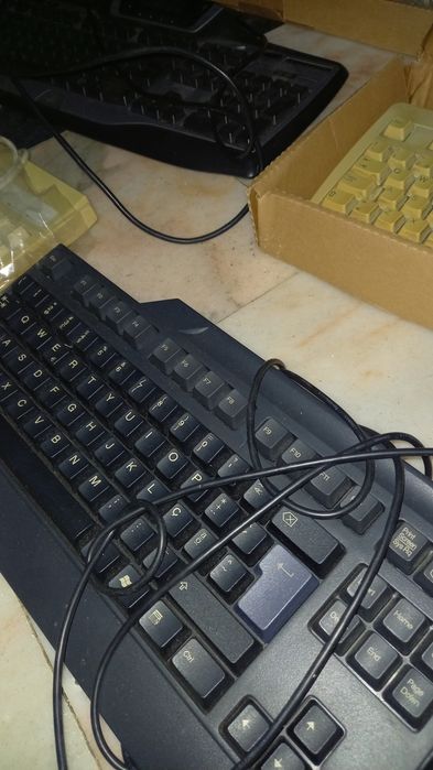 Lote de teclados