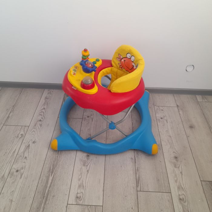 Ходунці для дитини