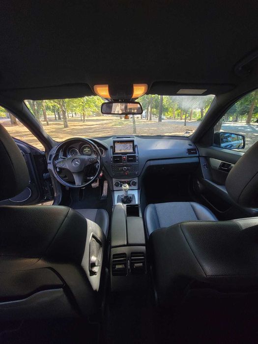 Mercedes-Benz C220 AMG Avantgarde 177cv / Cx Manual 6