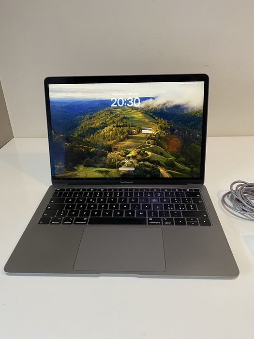 Apple MacBook Air 13" Retina (2019) | Space Gray | Intel i5 | 8GB RAM | macOS Sonoma | Impecável c/ Carregador