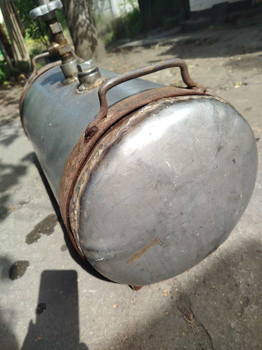 Продам бачок із нержавіючої сталі на 46 літрів