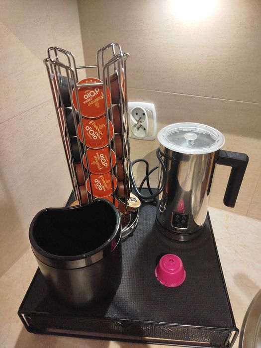 Zestaw Ekspres Dolce Gusto kapsułki spieniacz