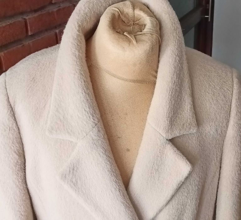 Max Mara kobiecy flauszowy płaszczyk 38