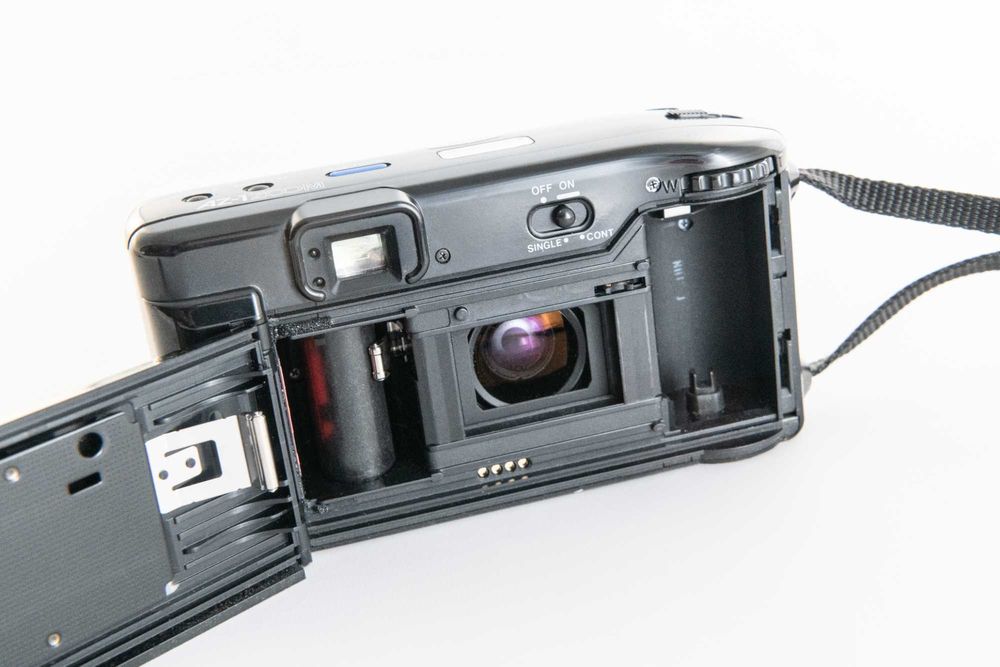 Aparat analogowy na kliszę Olympus AZ-1 Zoom