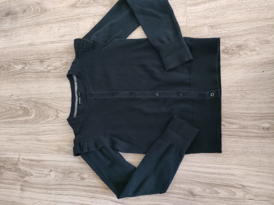 Granatowy sweterek Reserved r. 140