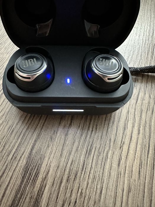 Продам  навушники TWS JBL Reflect Flow Pro Black