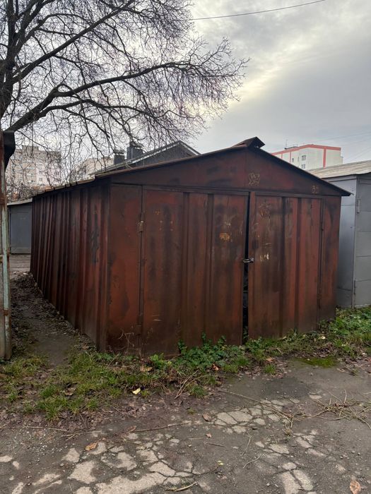 Проадм гараж по вулиці Заболотного 11