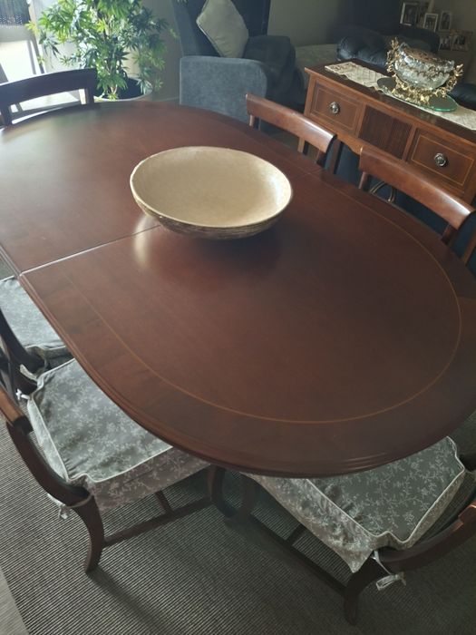 Mesa de jantar + 6 cadeiras