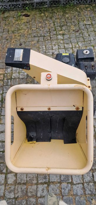 Triturador de galhos (Woodchipper)