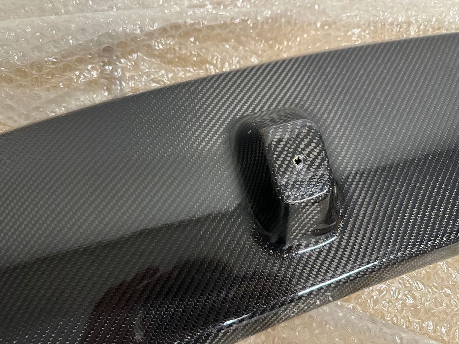 Spoiler traseiro em carbono para BMW X5 G05