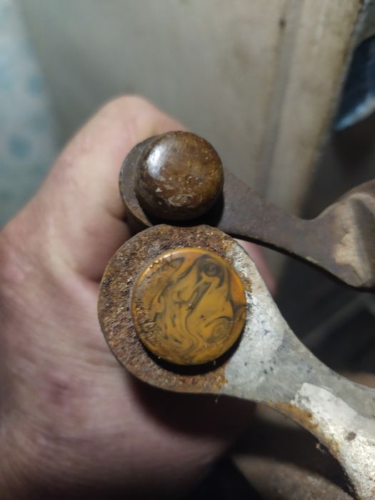 Ручки бакелітові.