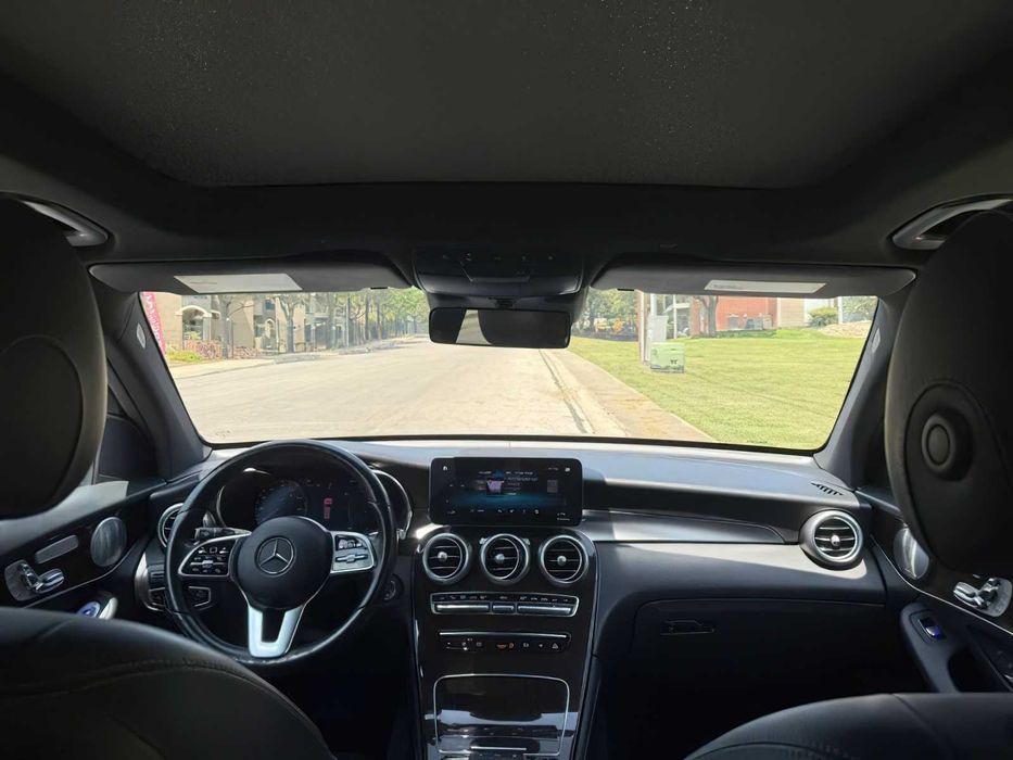 Mercedes-Benz GLC 300 4MATIC      2020