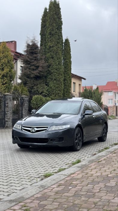 Honda Accord 7 автомат газ/бензин