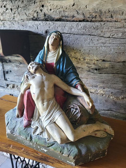 Stara Pieta duża figura Maryja i Pan Jezus