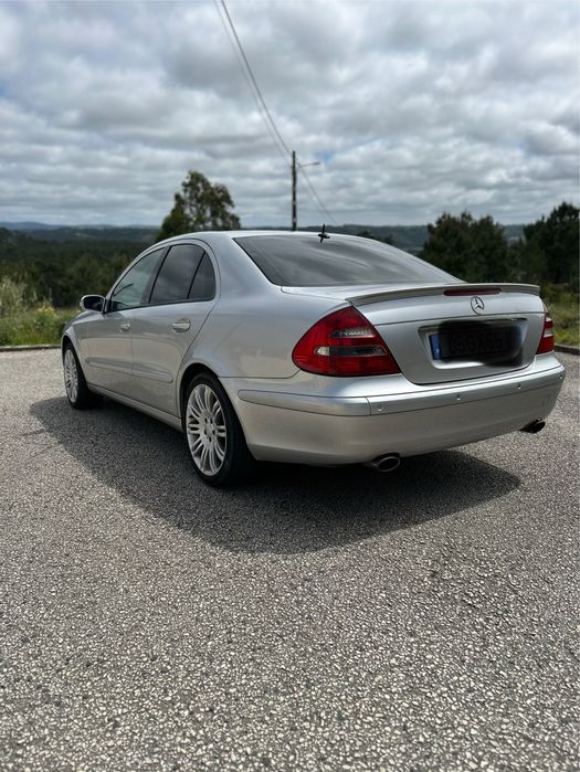 Mercedes-bens E270