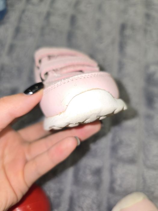 Кросівки для дівчинки