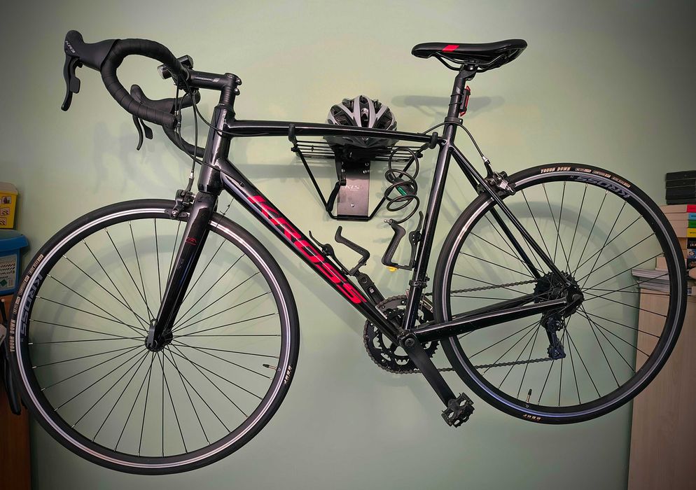 Rower Szosowy Kross Vento 2.0 Rozmiar L (22") + KASK Kross