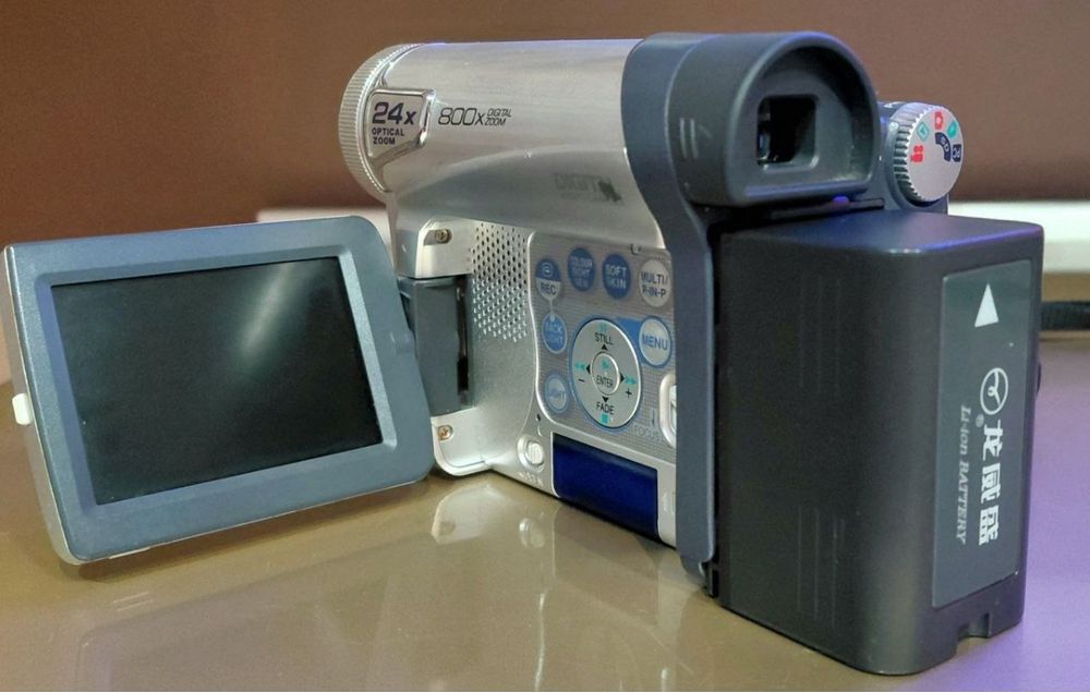 Видеокамера Sony NV-GS 15