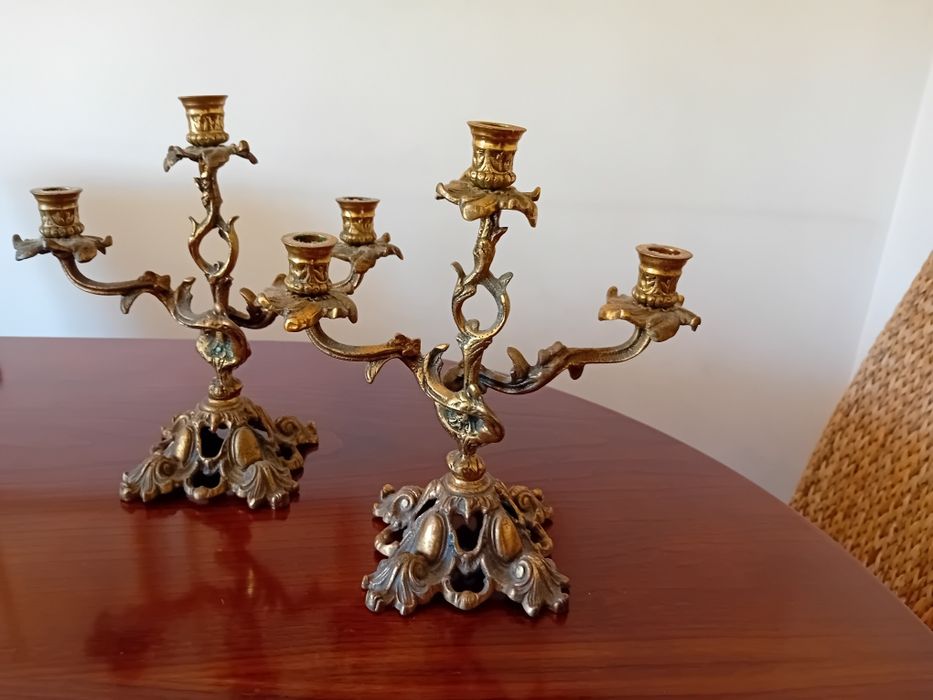 2 castiçais em bronze