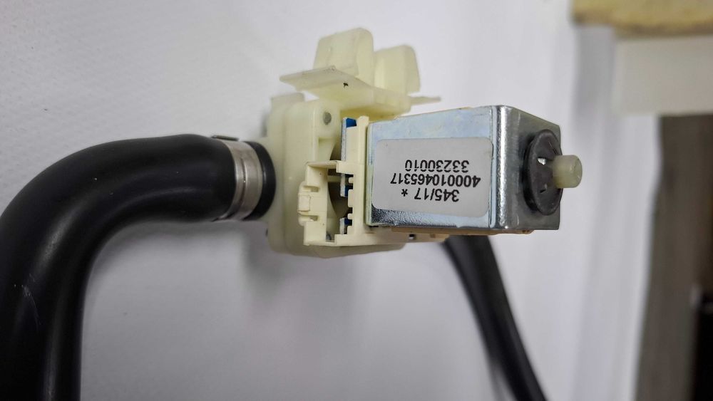 Elektrozawór do zmywarki  Whirlpool ADG 62401 FD