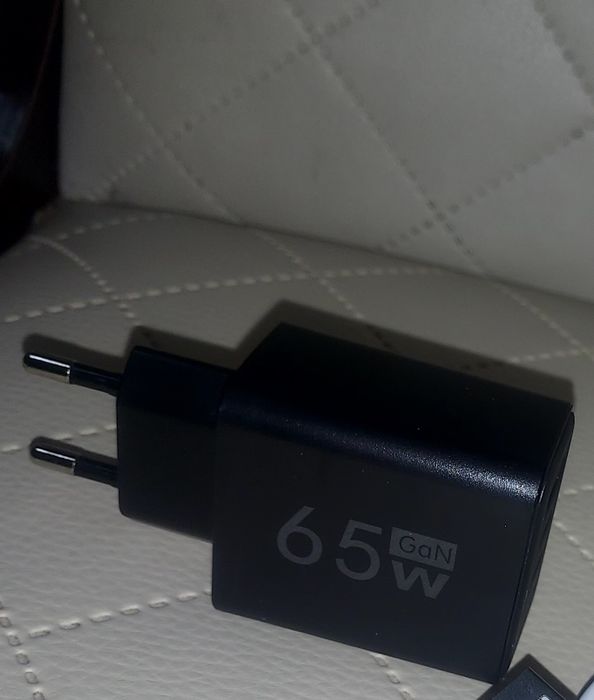 Nowa kostka, adapter, ładowarka  65W