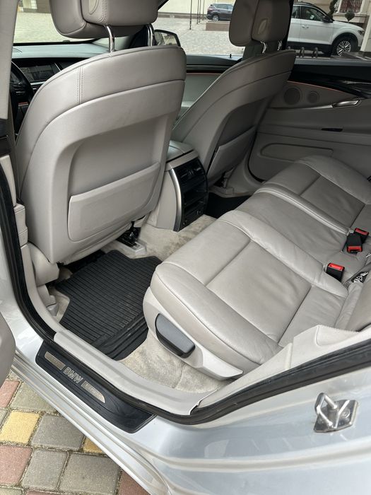 BMW GT 535 панорама, дотяжки дверей, без ключ