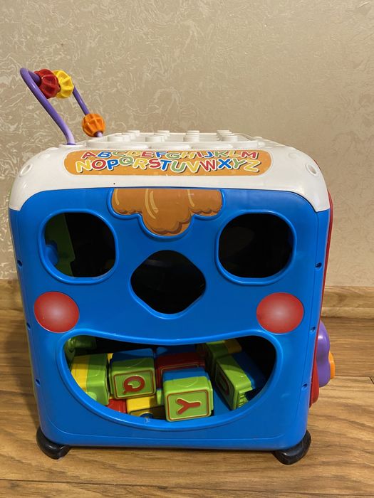 Интерактивнвй большой куб Vtech