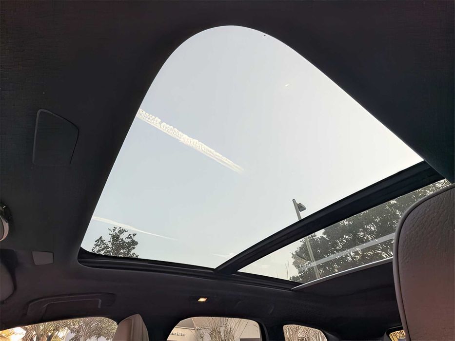 Volvo XC60      2024