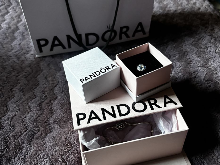 Браслет від  „Pandora“