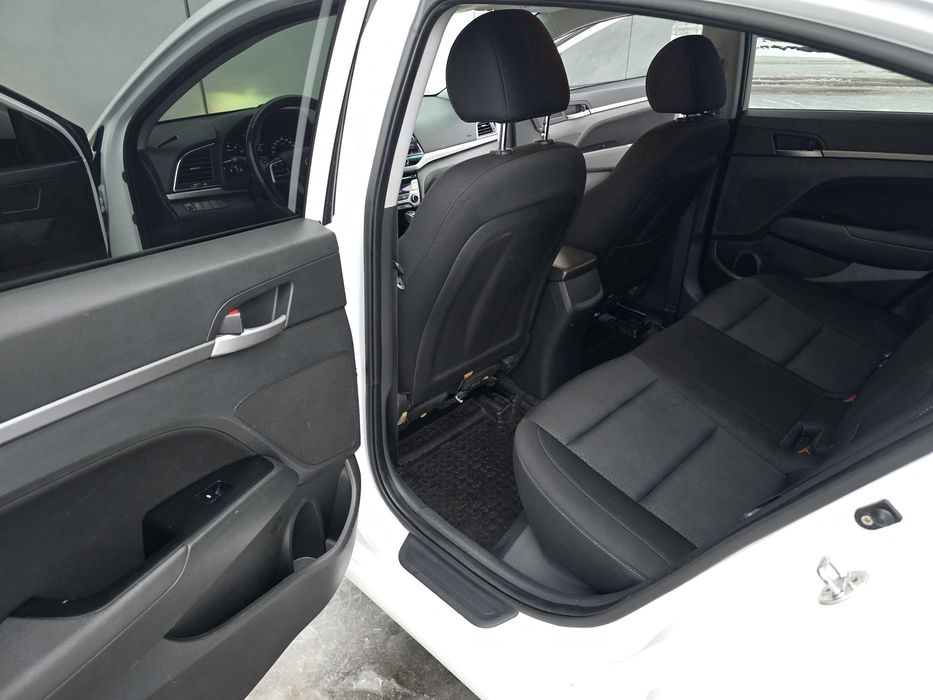 Продам свою Hyundai Elantra 1.6л -  2016г ( ОФИЦИАЛ,  ПЕРВЫЙ ХОЗЯИН  )