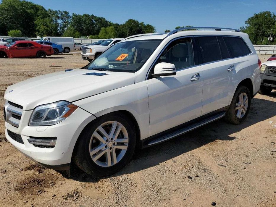 Mercedes-Benz GL 450 X166, 270 kW, z 2015 roku, model USA.