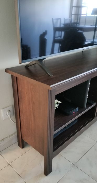 Mesa TV IKEA castanho