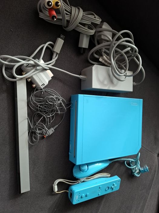 Konsola nintendo Wii niebieska + pad