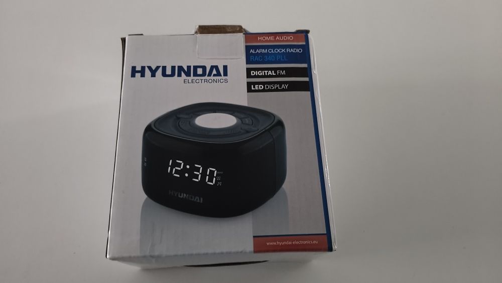 Radio budzik Hyundai RAC 340 PLL