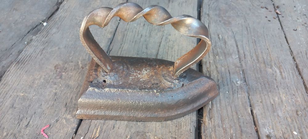 Утюг чугунный до военный