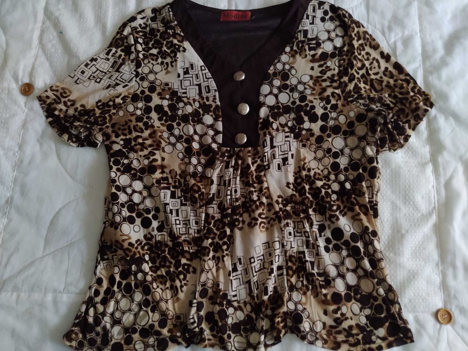 Blusa nova ons de castanho e bege tamanho L/XL