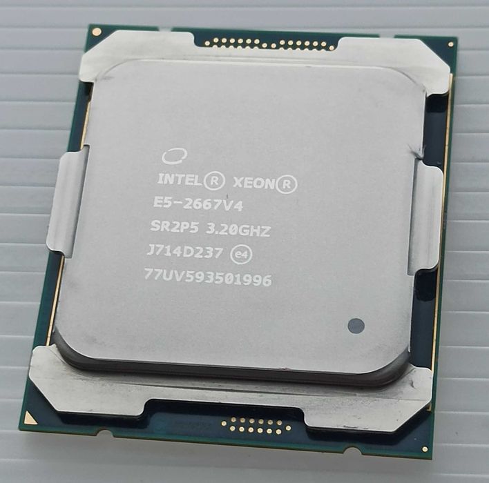 Intel Xeon E5 2667 v4