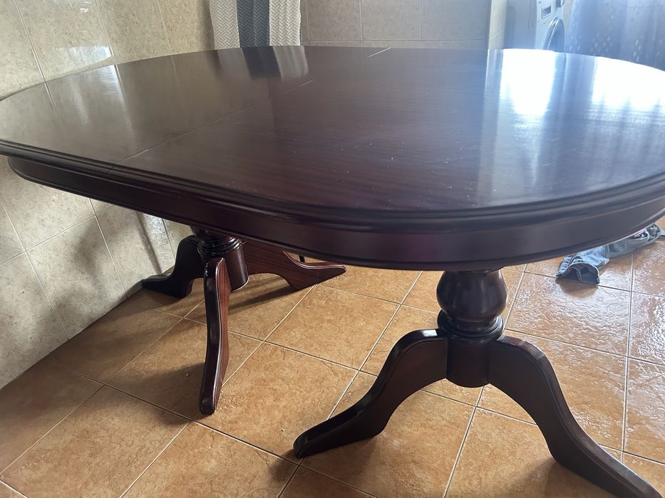 Mesa de sala de jantar