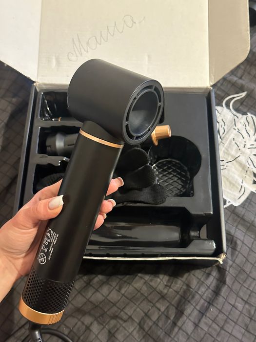 Продам фен для укладки та сушіння волосся