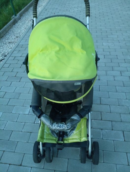 Wózek spacerowy Coneco Saturn – lekki, składany, wygodny!
